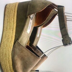 Steve Madden leather espadrille size 8 sandals light